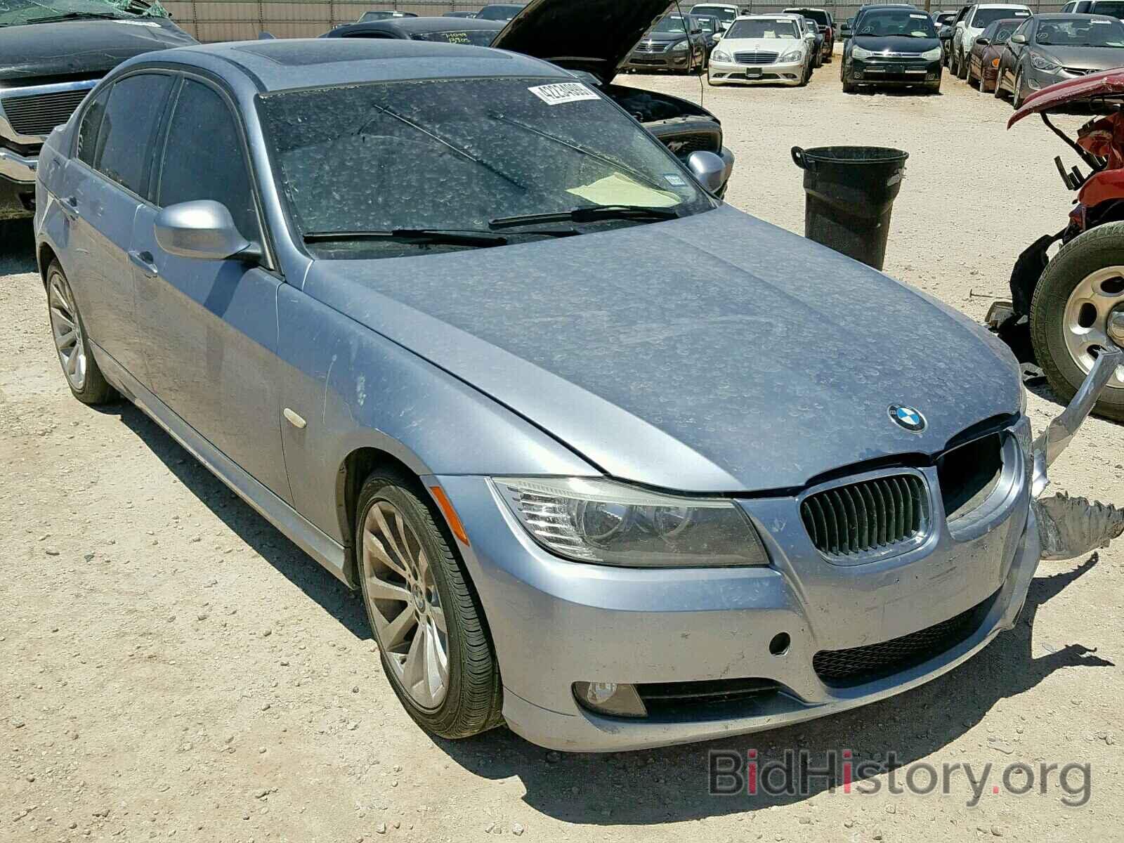 Фотография WBAPH7C59BE851501 - BMW 328 I 2011