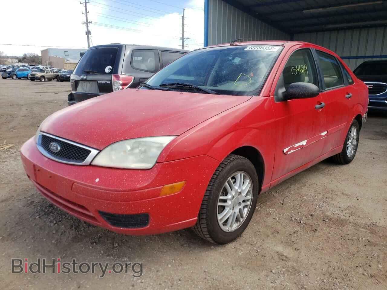 2007 FORD FOCUS - VIN: 1FAFP34N97W111799 - Фото 2