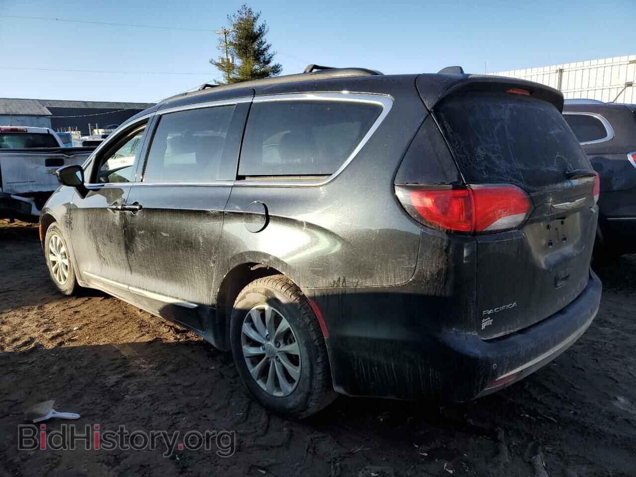 2017 CHRYSLER PACIFICA - VIN: 2C4RC1BG8HR628629 - Фото 2
