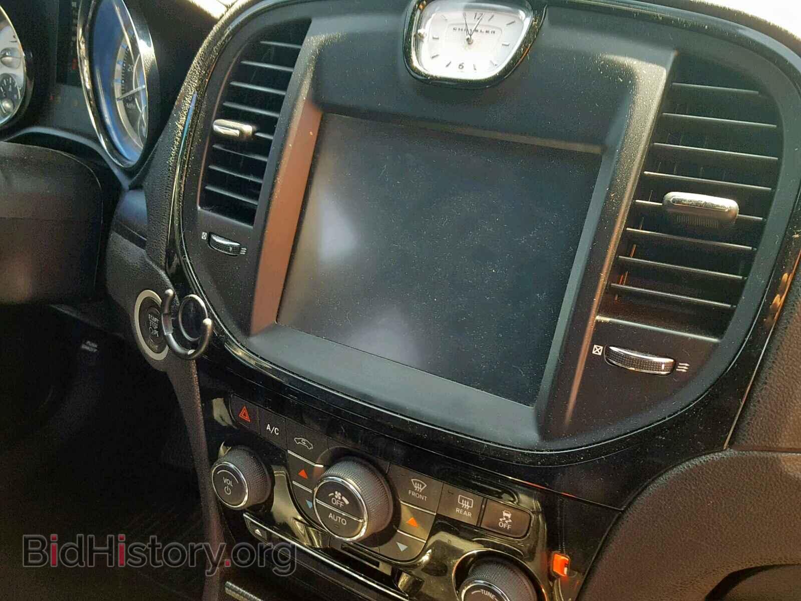 2012 CHRYSLER 300 - VIN: 2C3CCABG8CH251180 - Фото 9