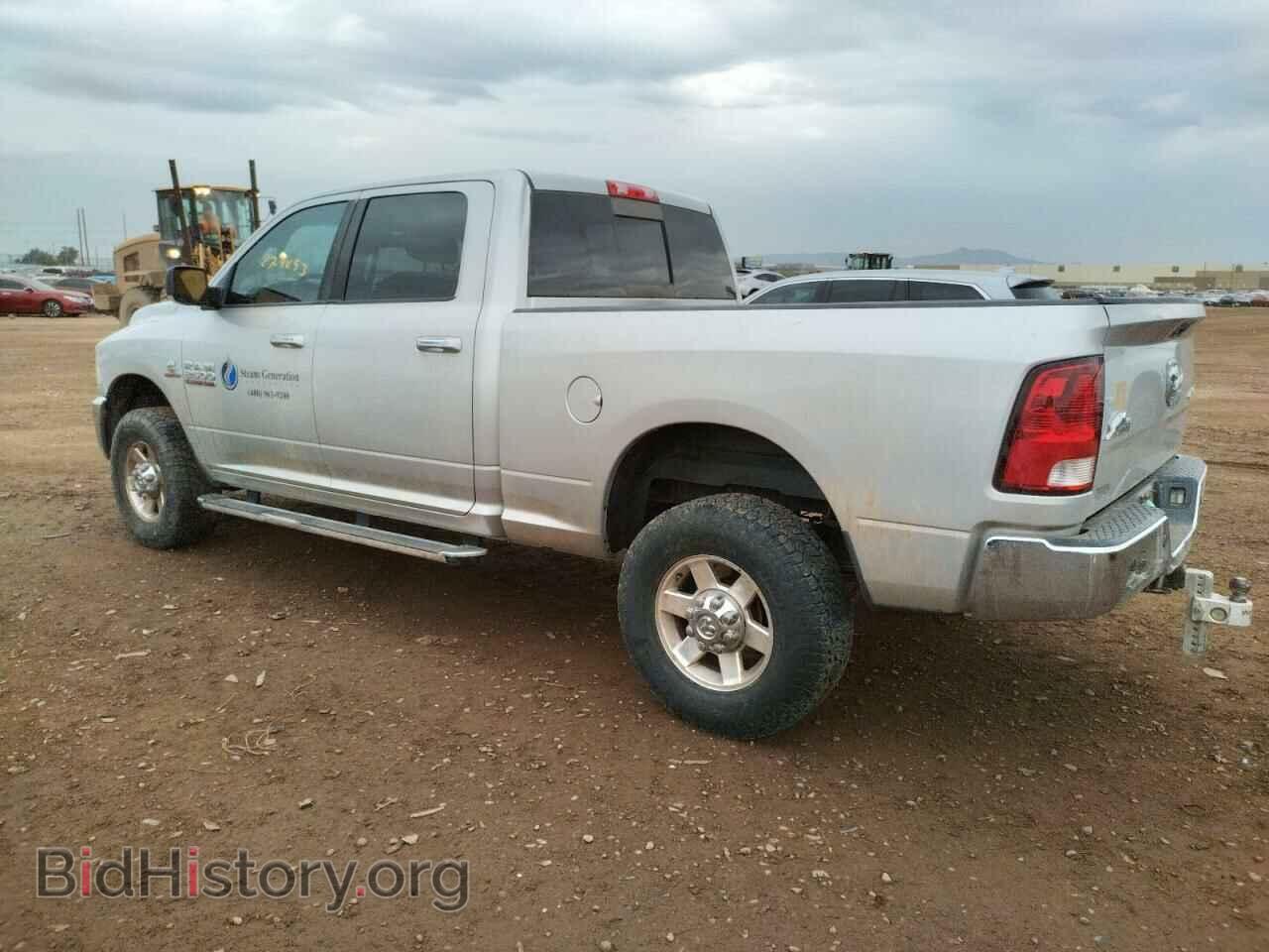 2013 RAM All Models - VIN: 3C6UR5DL3DG533834 - Фото 2