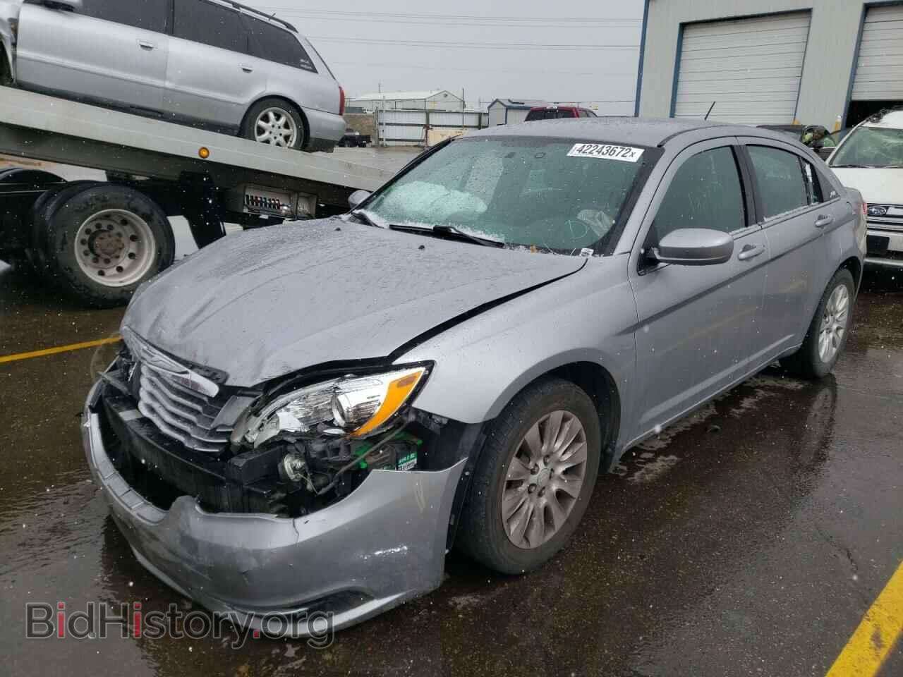 2013 CHRYSLER 200 - VIN: 1C3CCBAB2DN642023 - Фото 2
