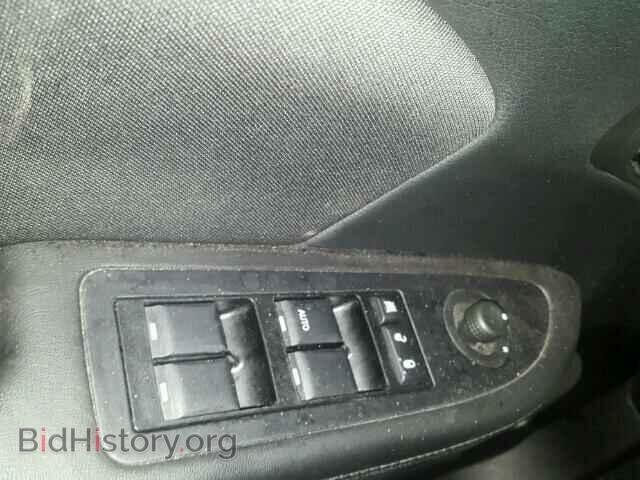 2013 CHRYSLER 200 - VIN: 1C3CCBBB1DN651617 - Photo 10