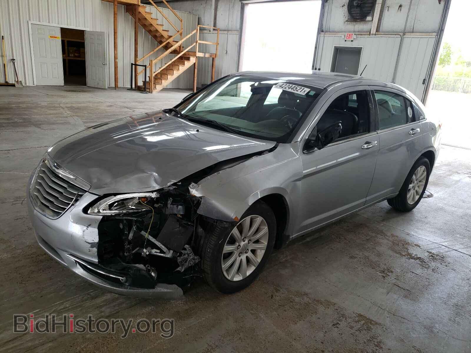 2014 CHRYSLER 200 - VIN: 1C3CCBCG4EN159417 - Фото 2