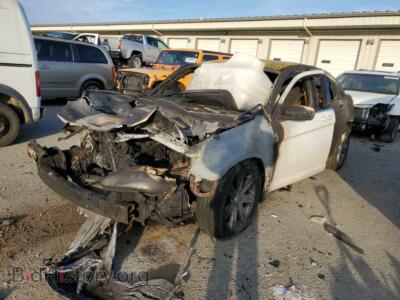 2013 Chrysler 200 200 Tourin, white — VIN 1C3CCBBB3DN734868, Copart