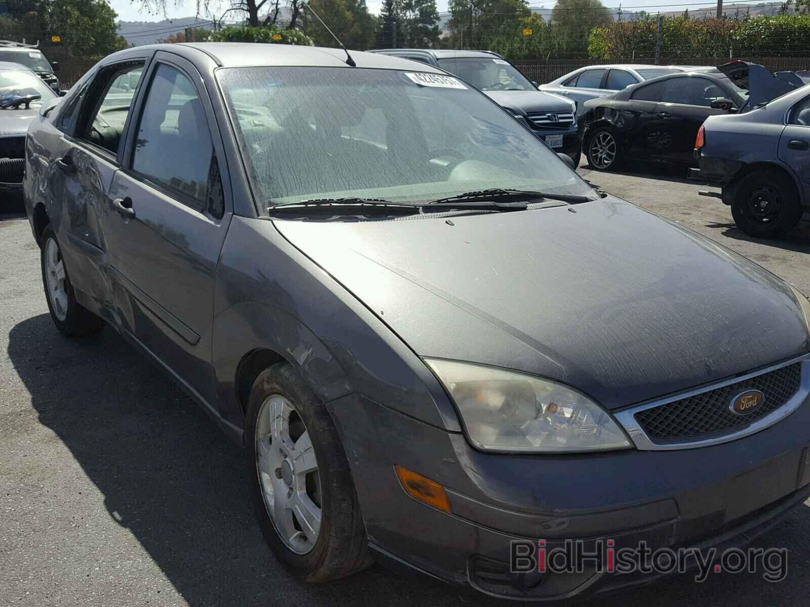 Photo 1FAFP34N35W208008 - FORD FOCUS 2005