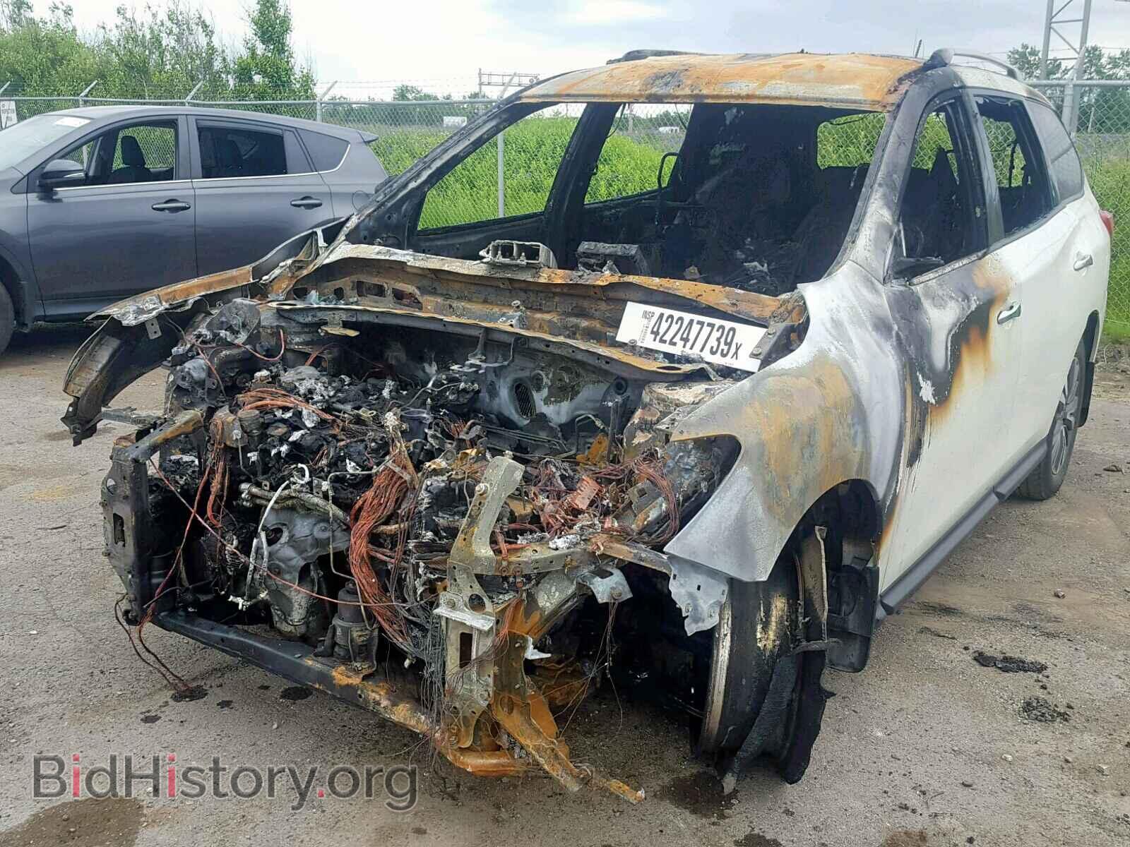 2017 NISSAN PATHFINDER - VIN: 5N1DR2MM0HC679578 - Фото 2