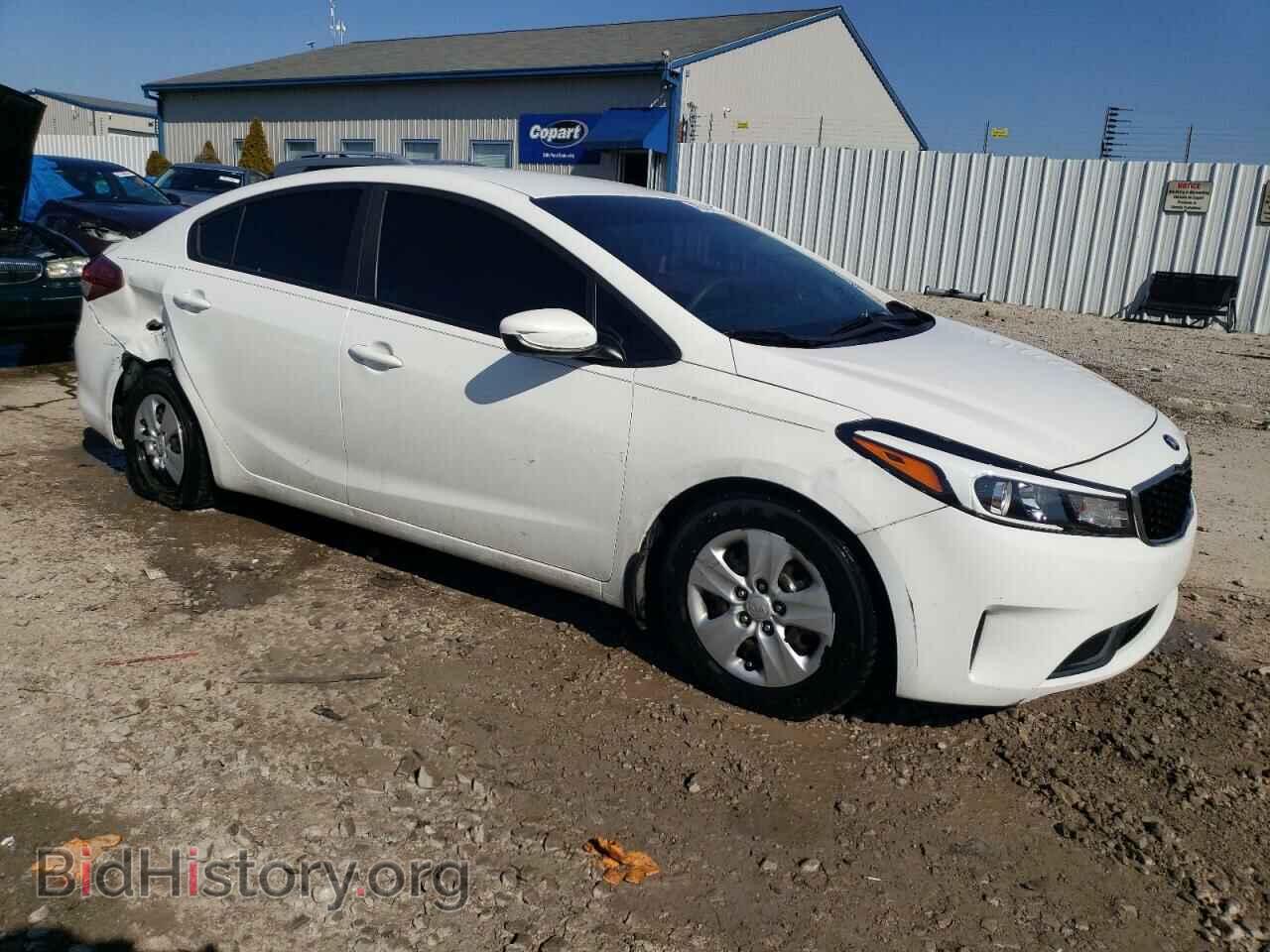 2017 KIA FORTE - VIN: 3KPFK4A73HE104833 - Фото 4