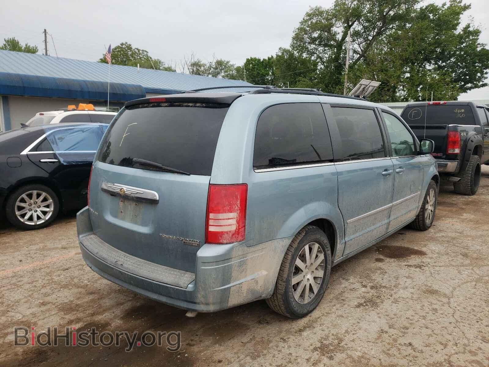 2009 CHRYSLER MINIVAN - VIN: 2A8HR54199R647002 - Фото 4