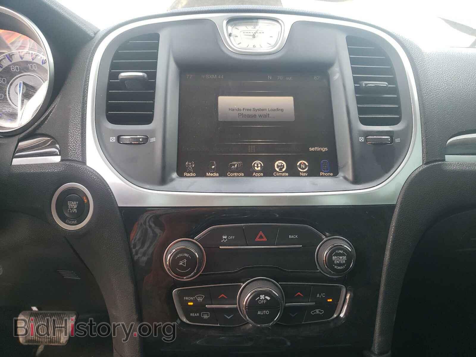 2016 CHRYSLER 300 - VIN: 2C3CCAKG7GH191012 - Фото 9