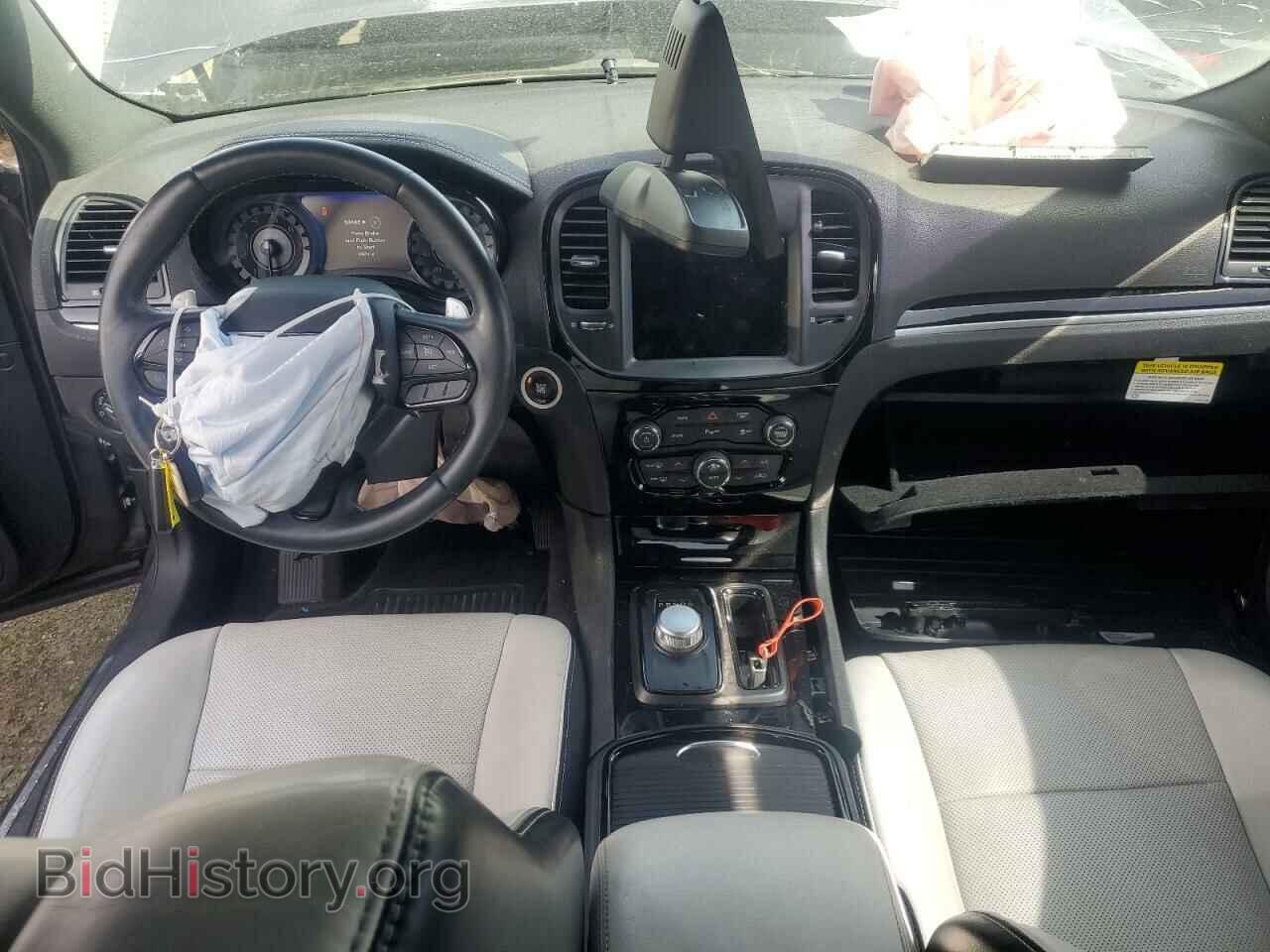 2017 CHRYSLER 300 - VIN: 2C3CCABG6HH547208 - Фото 8