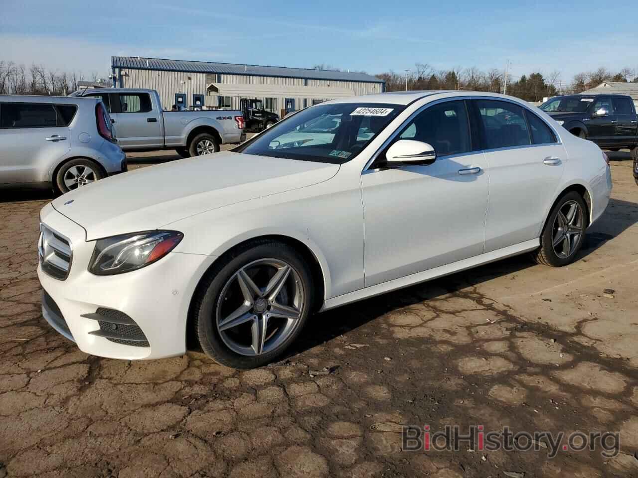 Photo WDDZF4KB5HA061383 - MERCEDES-BENZ E-CLASS 2017