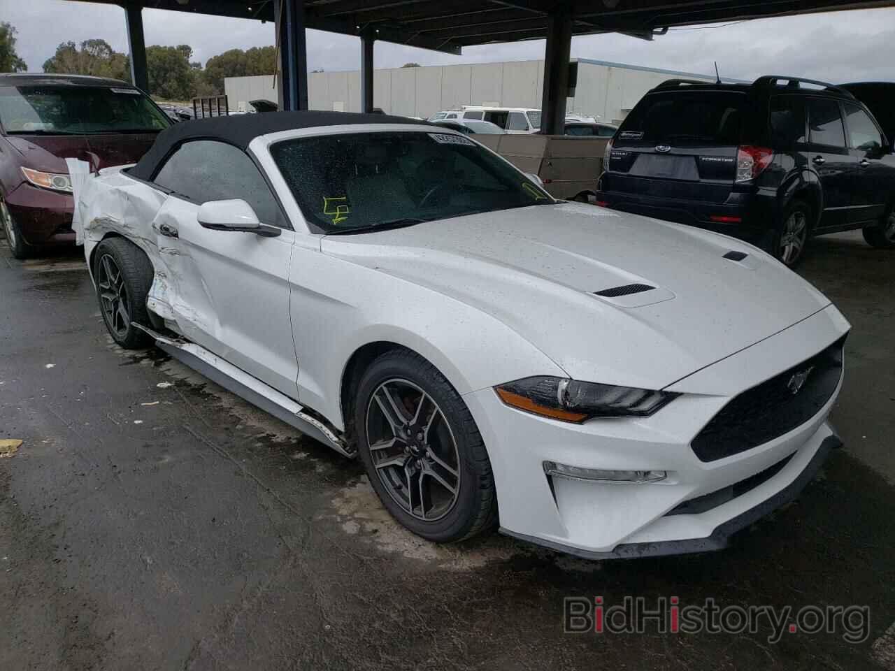 Photo 1FATP8UH3J5143087 - FORD MUSTANG 2018