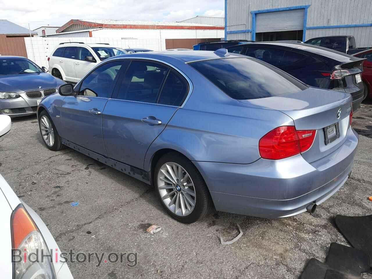 2011 BMW 3 SERIES - VIN: WBAPM5C56BA745465 - Фото 2
