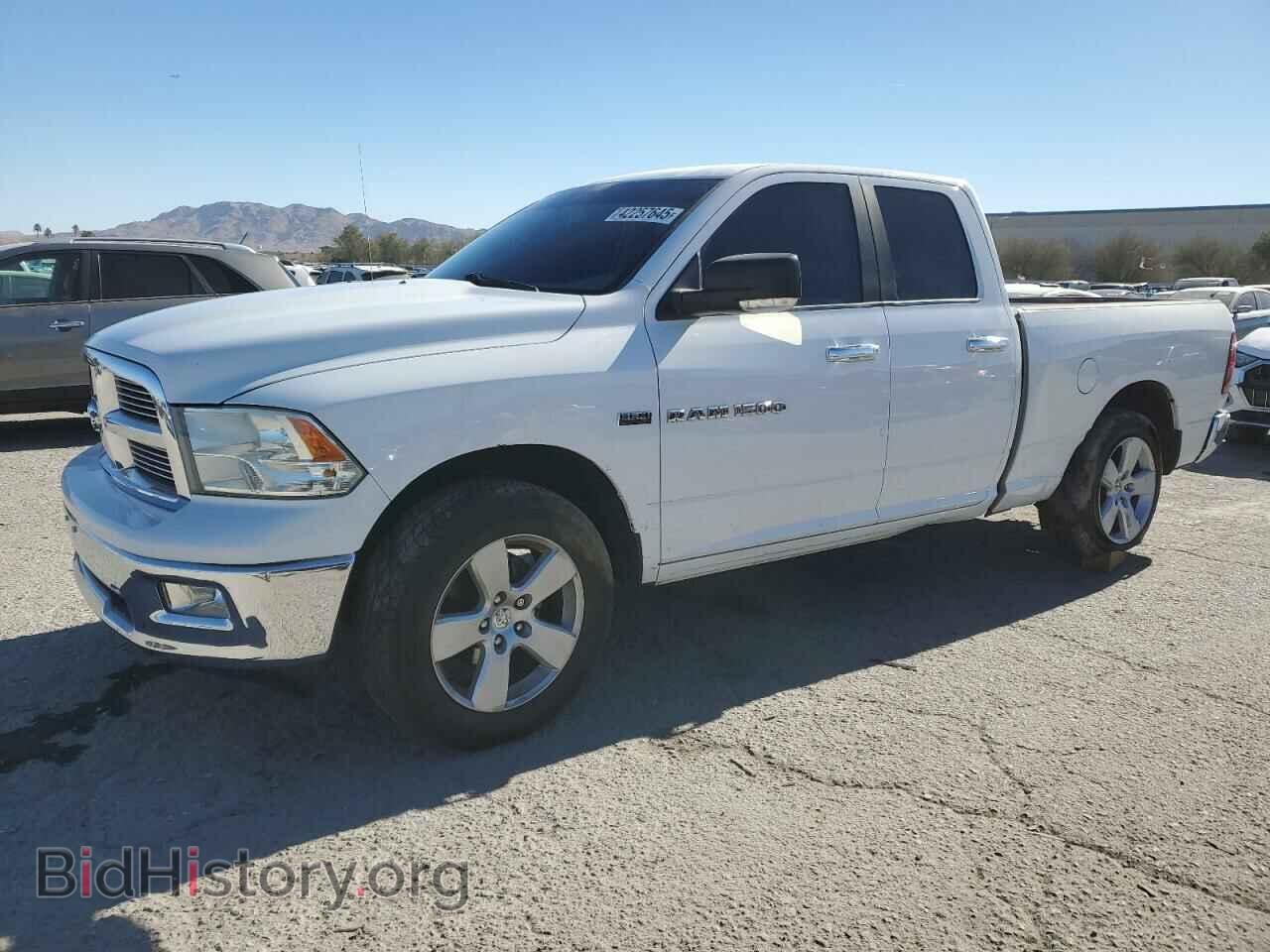 Photo 1D7RB1GT9BS702242 - DODGE All Models 2011