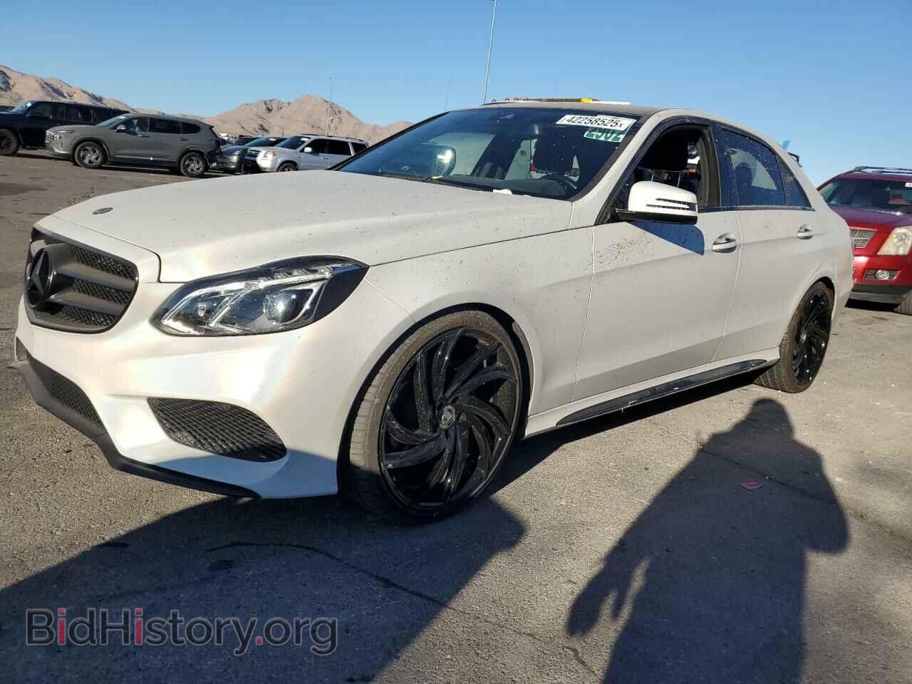 Photo WDDHF5KB2EA908616 - MERCEDES-BENZ E-CLASS 2014