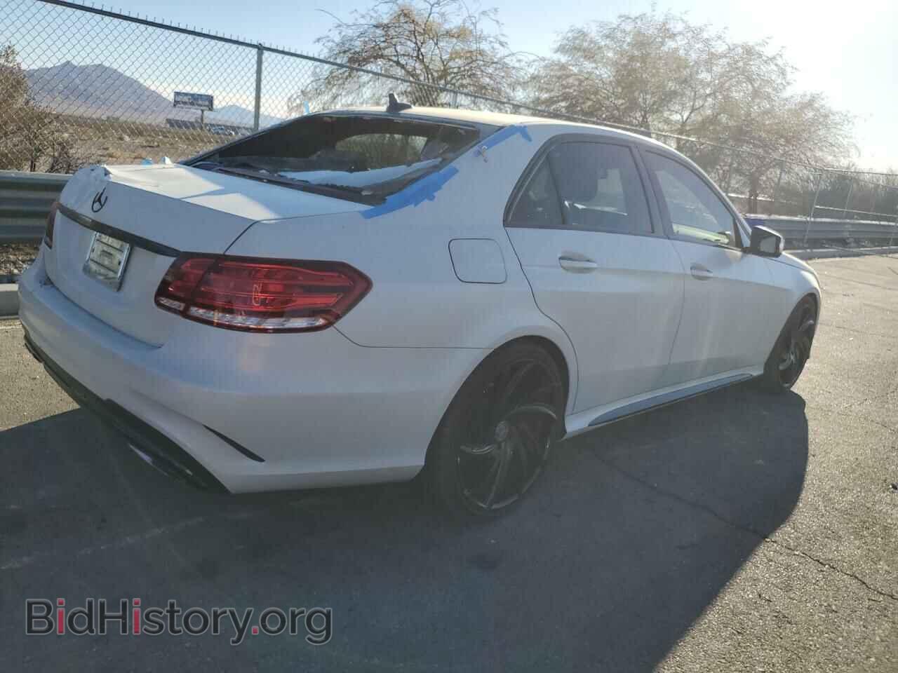 2014 MERCEDES-BENZ E-CLASS - VIN: WDDHF5KB2EA908616 - Фото 3