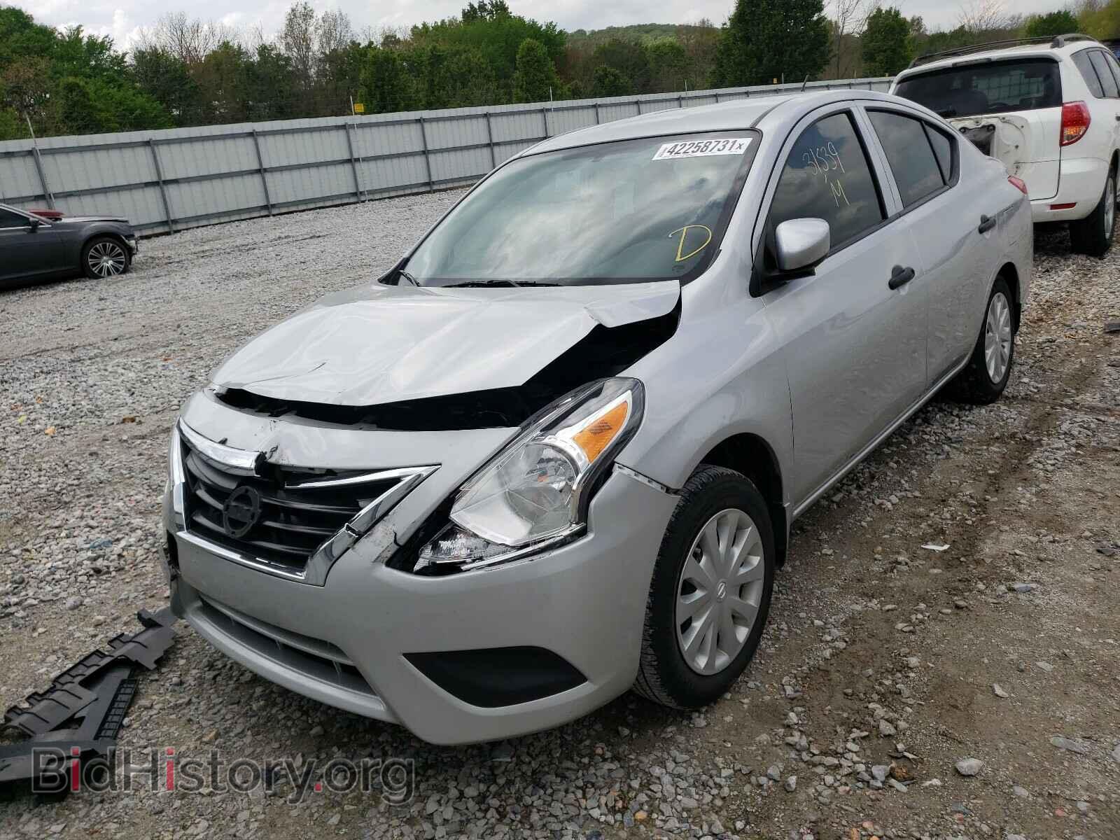 2019 NISSAN VERSA - VIN: 3N1CN7AP3KL817247 - Photo 2