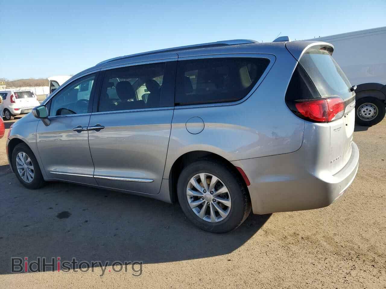 2019 CHRYSLER PACIFICA - VIN: 2C4RC1BG0KR531481 - Фото 2