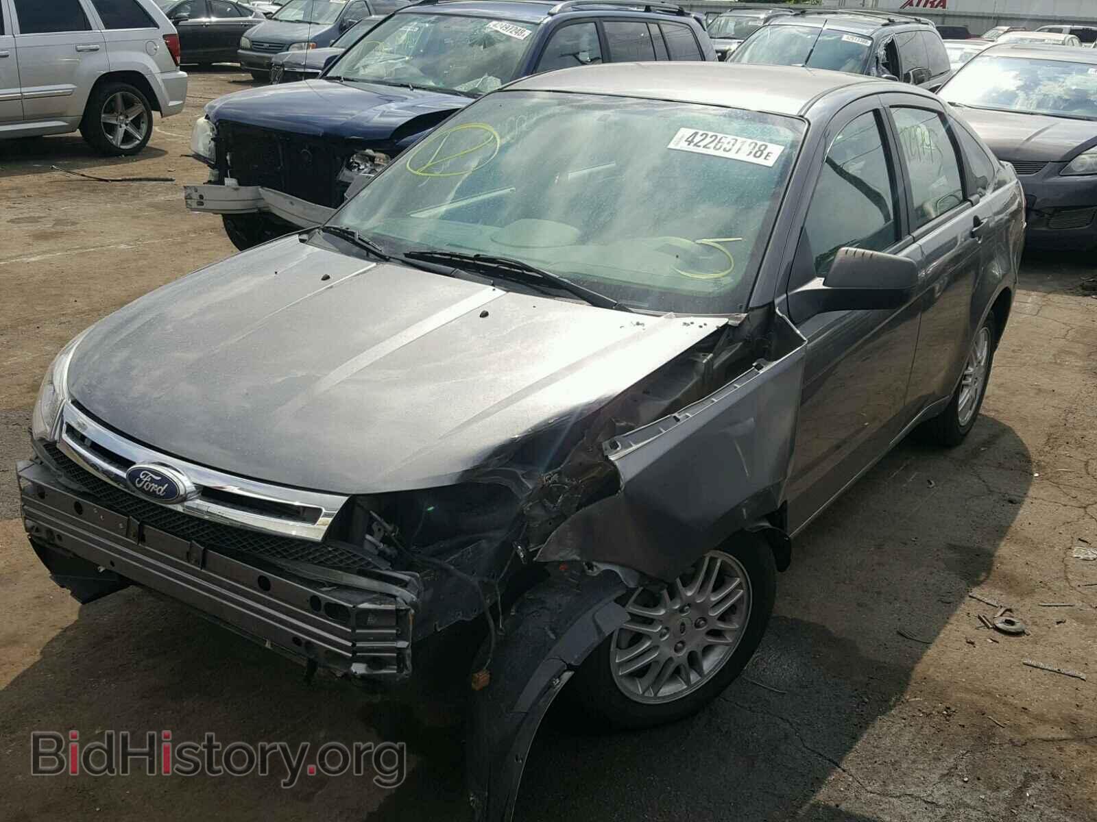 2011 FORD FOCUS - VIN: 1FAHP3FN7BW153077 - Photo 2