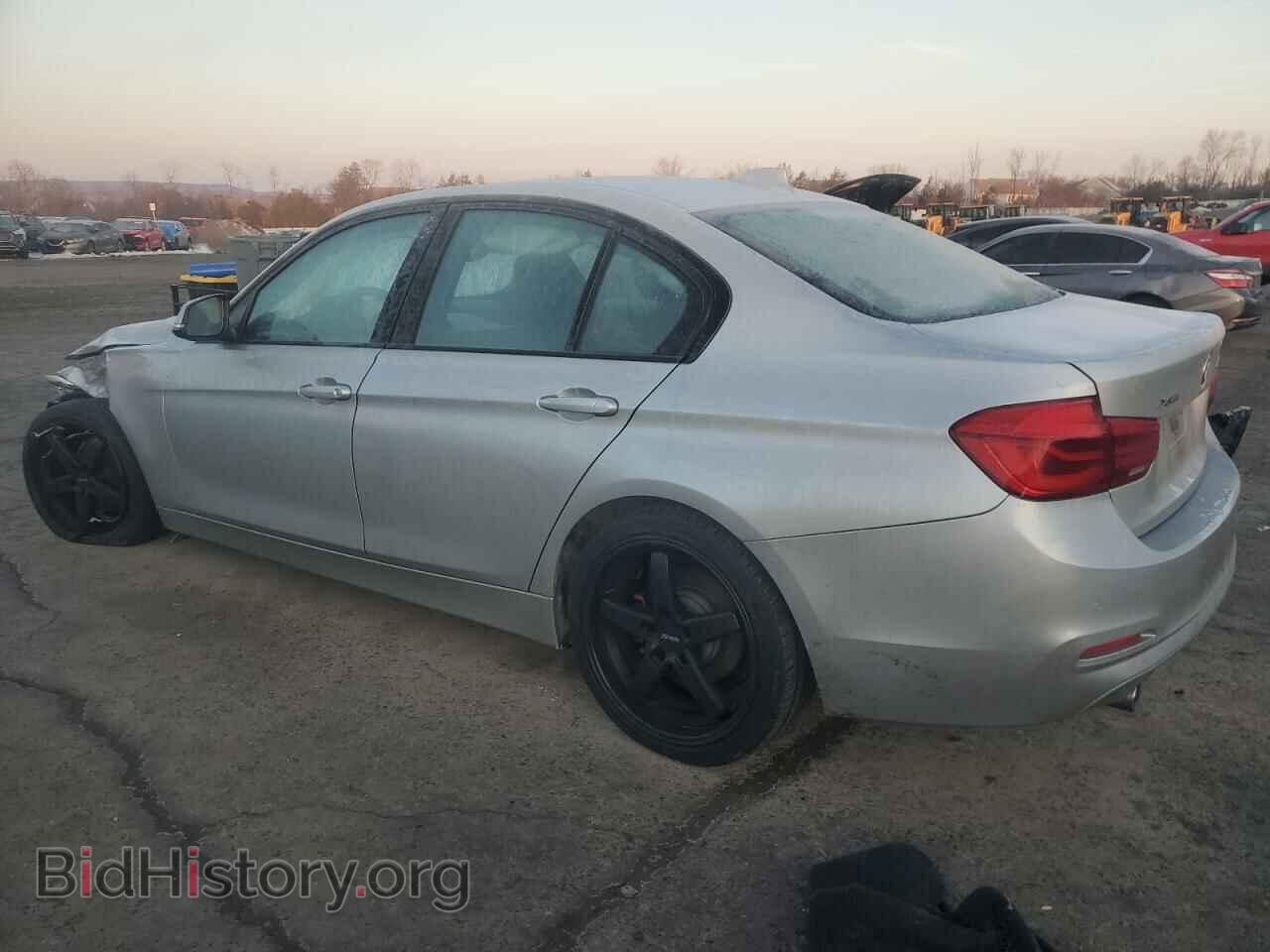 2017 BMW 3 SERIES - VIN: WBA8A3C39HA067299 - Фото 2