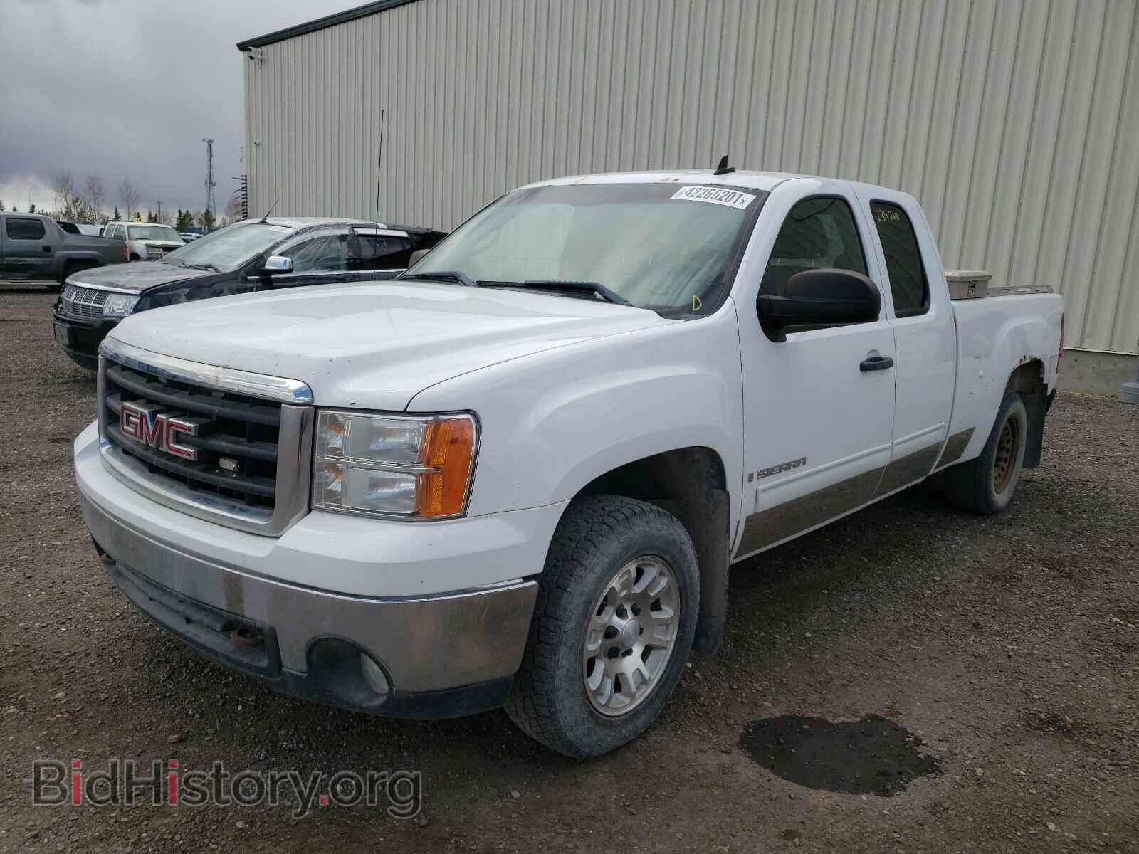 2008 GMC SIERRA - VIN: 1GTEC19JX8Z282945 - Фото 2
