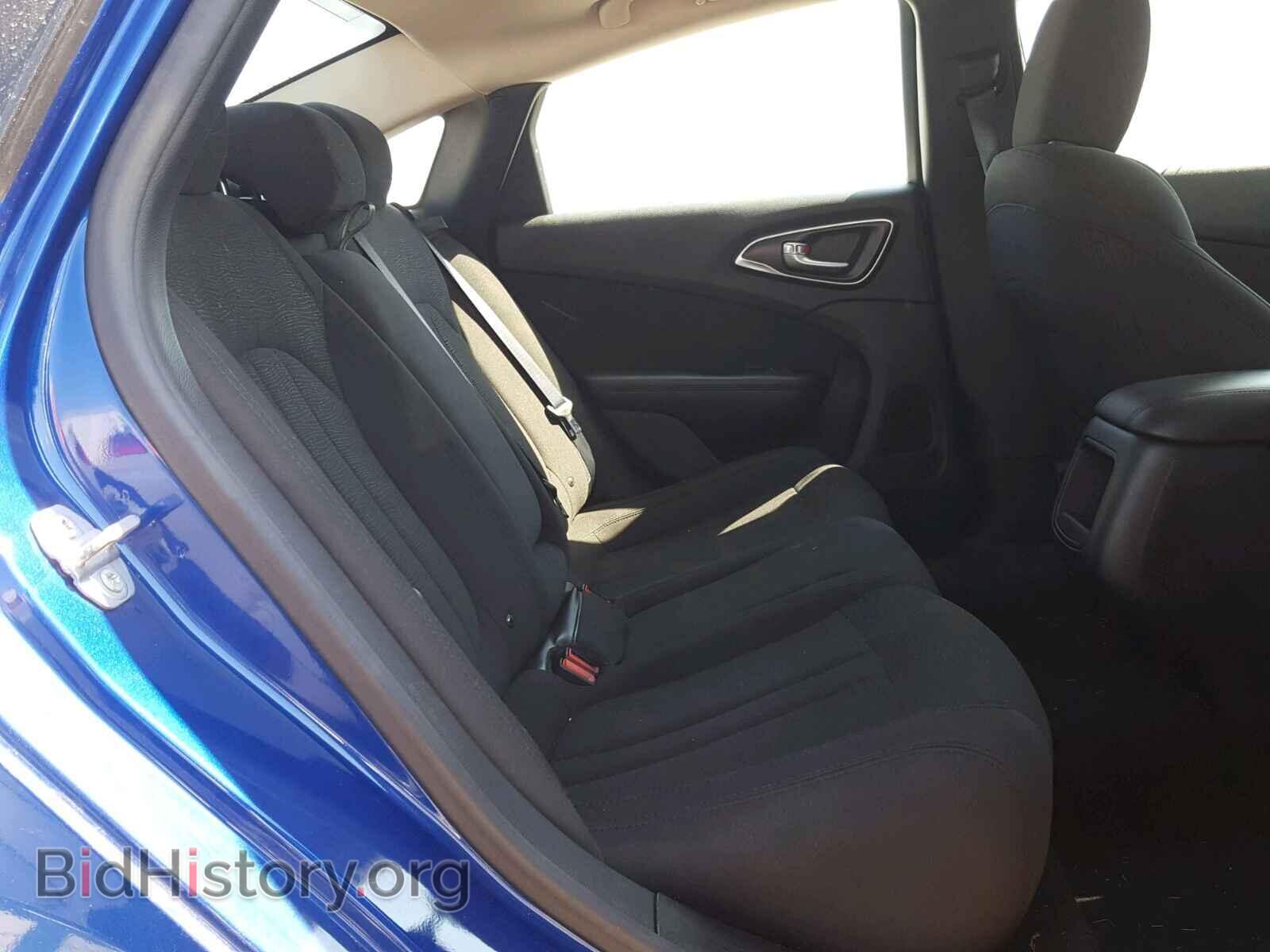 2016 CHRYSLER 200 - VIN: 1C3CCCAB3GN129194 - Фото 6