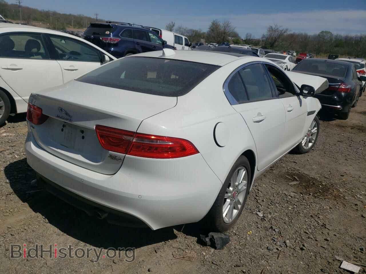 2018 JAGUAR XE - VIN: SAJAJ4FX0JCP20171 - Фото 4