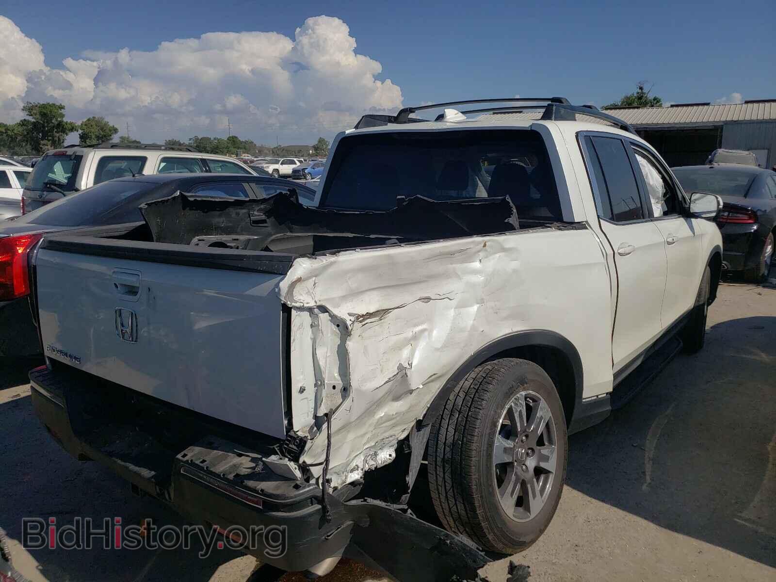 2017 HONDA RIDGELINE - VIN: 5FPYK2F64HB011043 - Фото 4