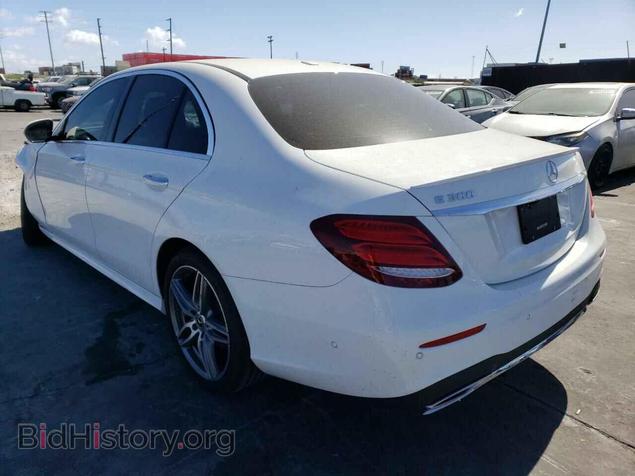 2019 MERCEDES-BENZ E-CLASS - VIN: WDDZF4JB2KA606643 - Фото 2