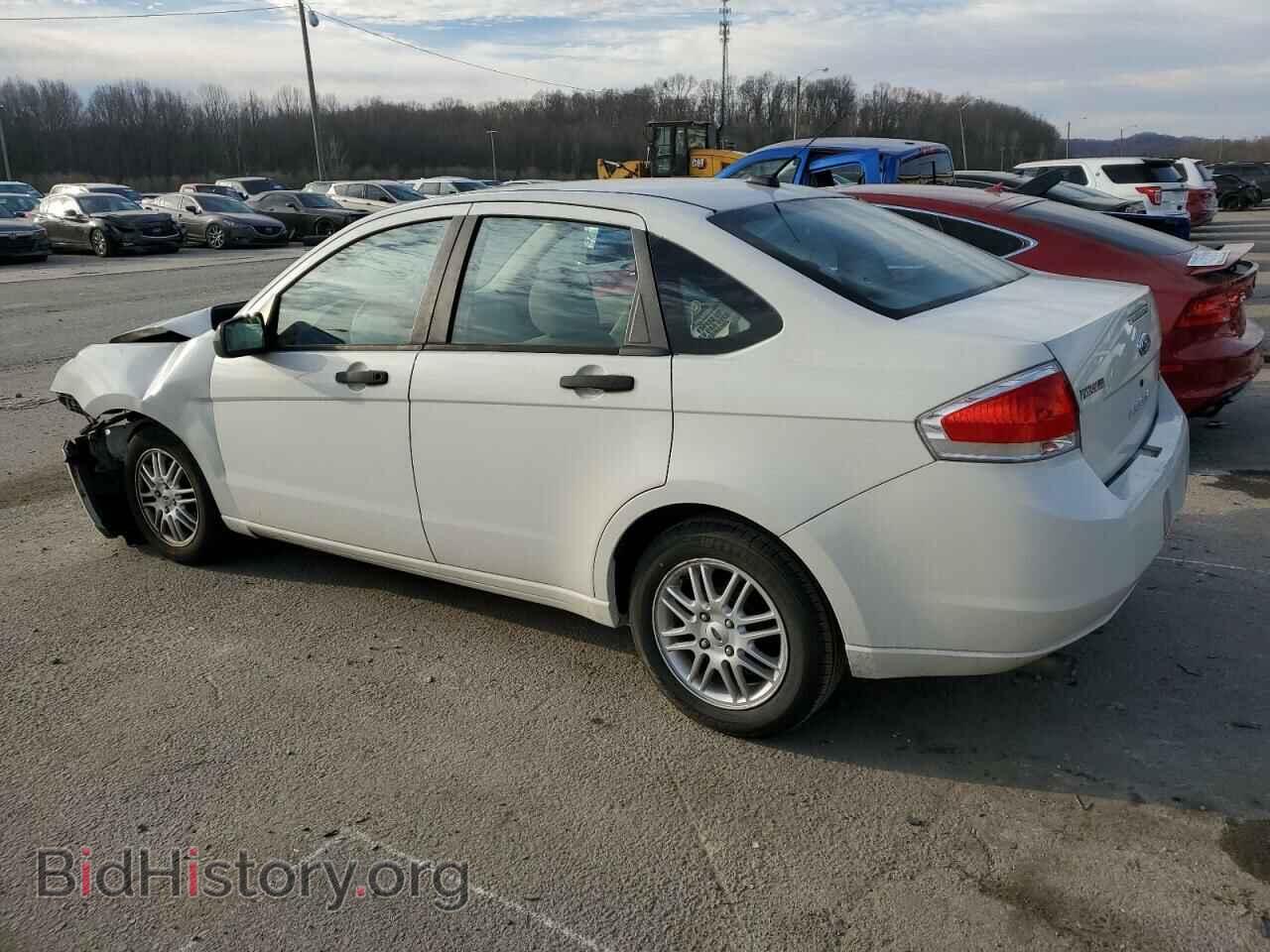 2009 FORD FOCUS - VIN: 1FAHP35N69W241002 - Фото 2