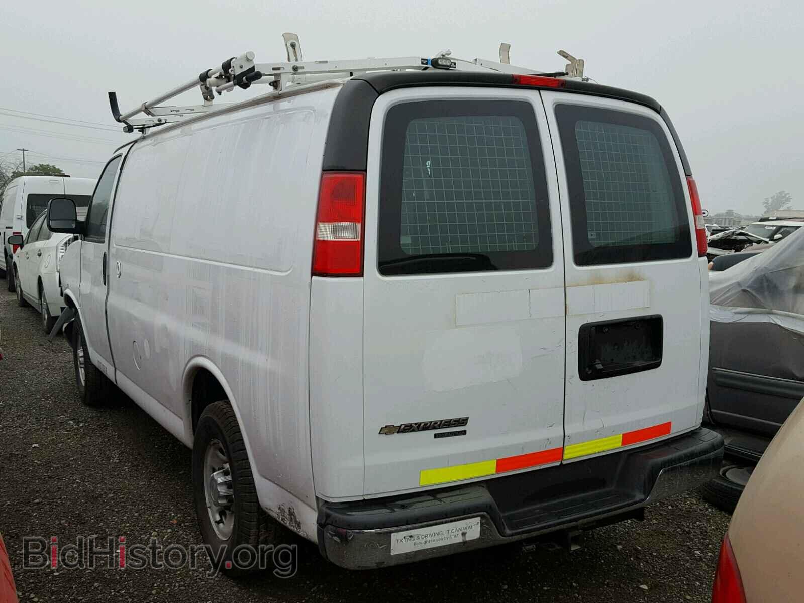 2014 CHEVROLET EXPRESS - VIN: 1GCWGFCA1E1160841 - Фото 3