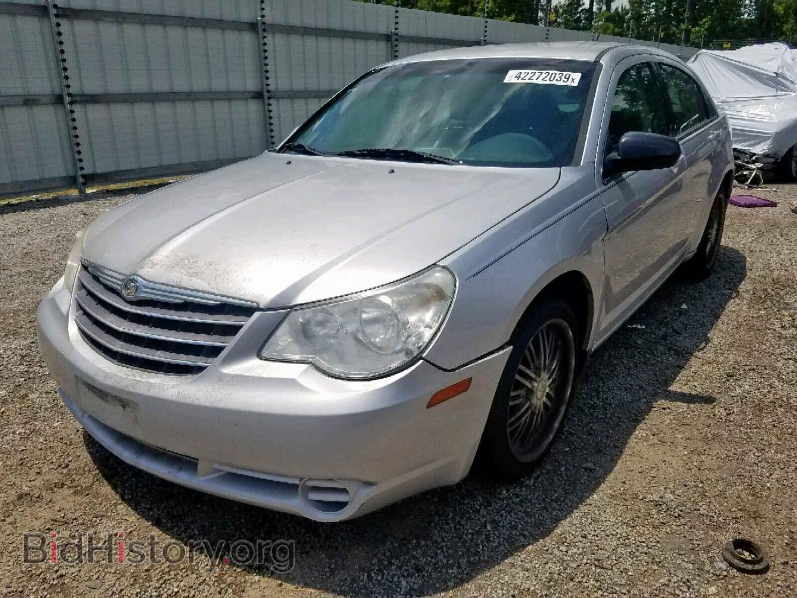 2010 CHRYSLER SEBRING - VIN: 1C3CC5FB6AN225977 - Фото 2
