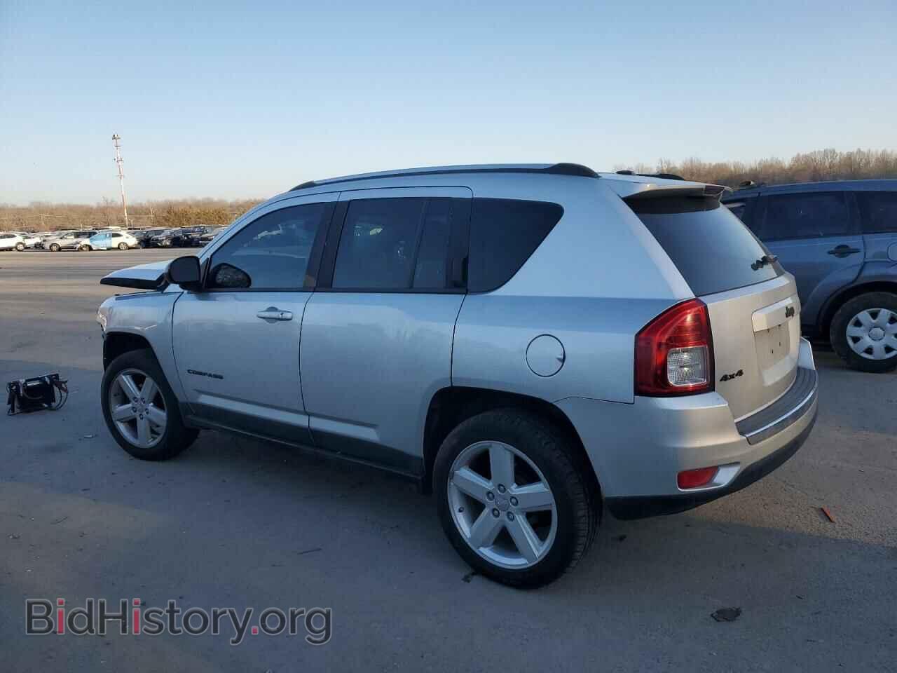 2011 JEEP COMPASS - VIN: 1J4NF5FB6BD205158 - Фото 2