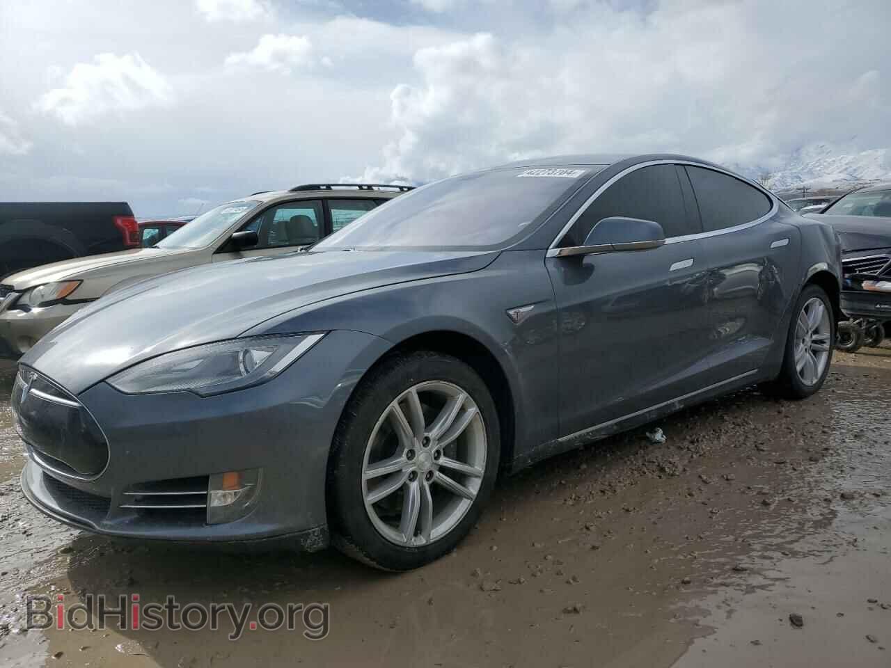 Фотография 5YJSA1CG8DFP15636 - TESLA MODEL S 2013