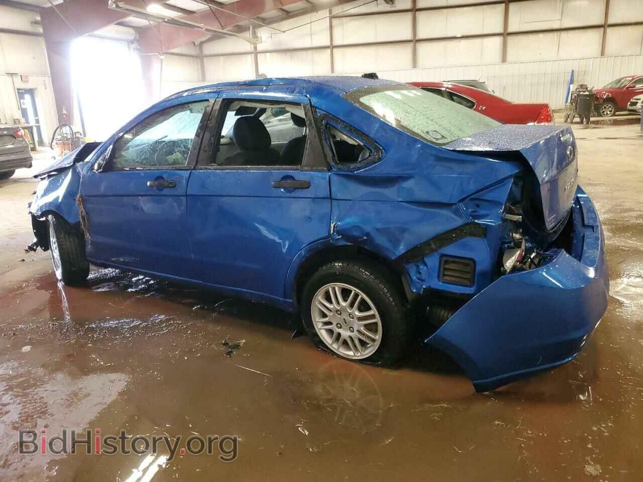 2011 FORD FOCUS - VIN: 1FAHP3FN5BW104086 - Фото 2