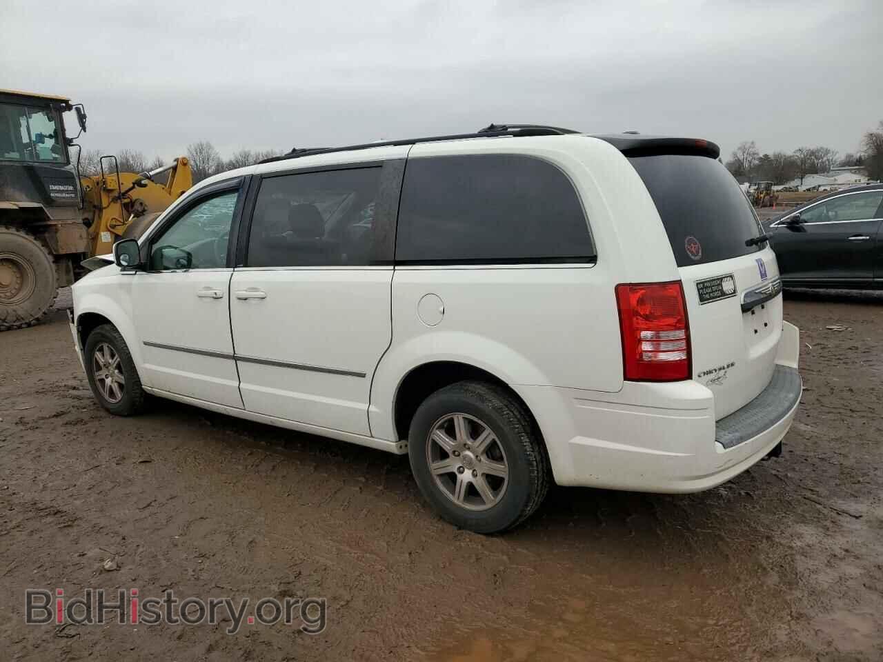 2009 CHRYSLER MINIVAN - VIN: 2A8HR54169R629525 - Фото 2