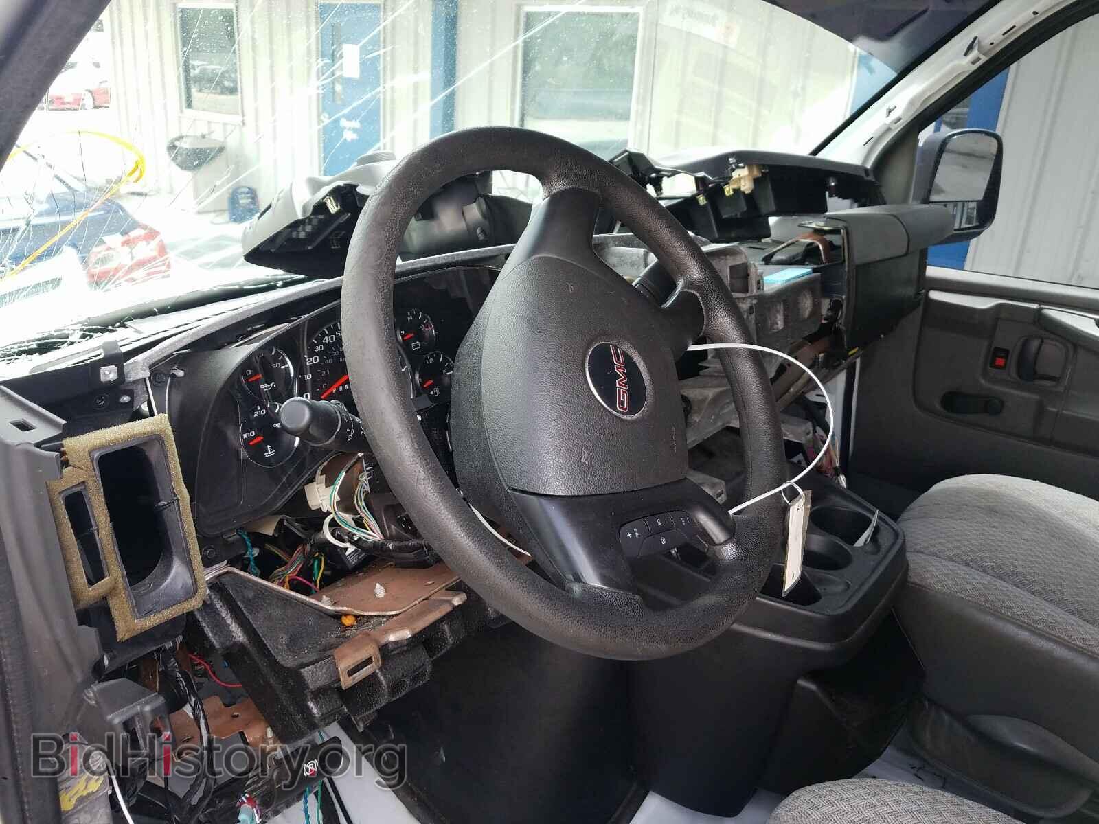 2014 GMC SAVANA - VIN: 1GTW7FCA5E1211404 - Фото 9