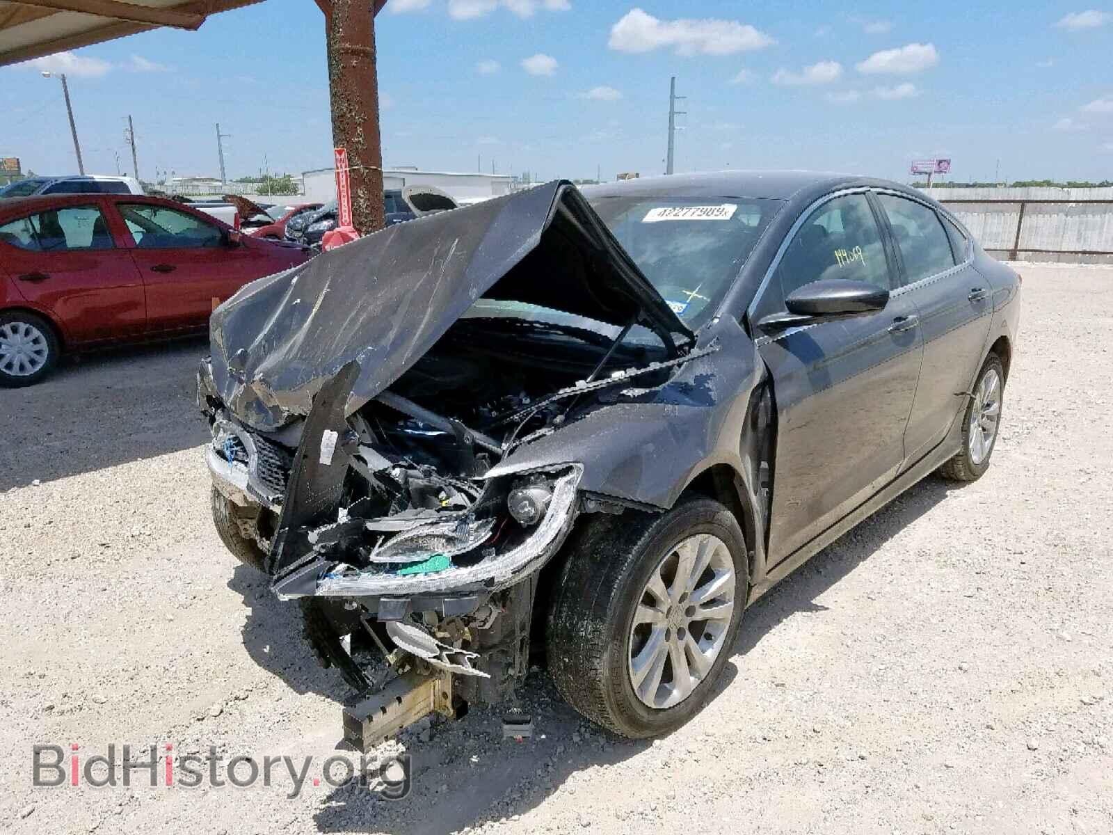 2015 CHRYSLER 200 - VIN: 1C3CCCAB7FN590980 - Фото 2