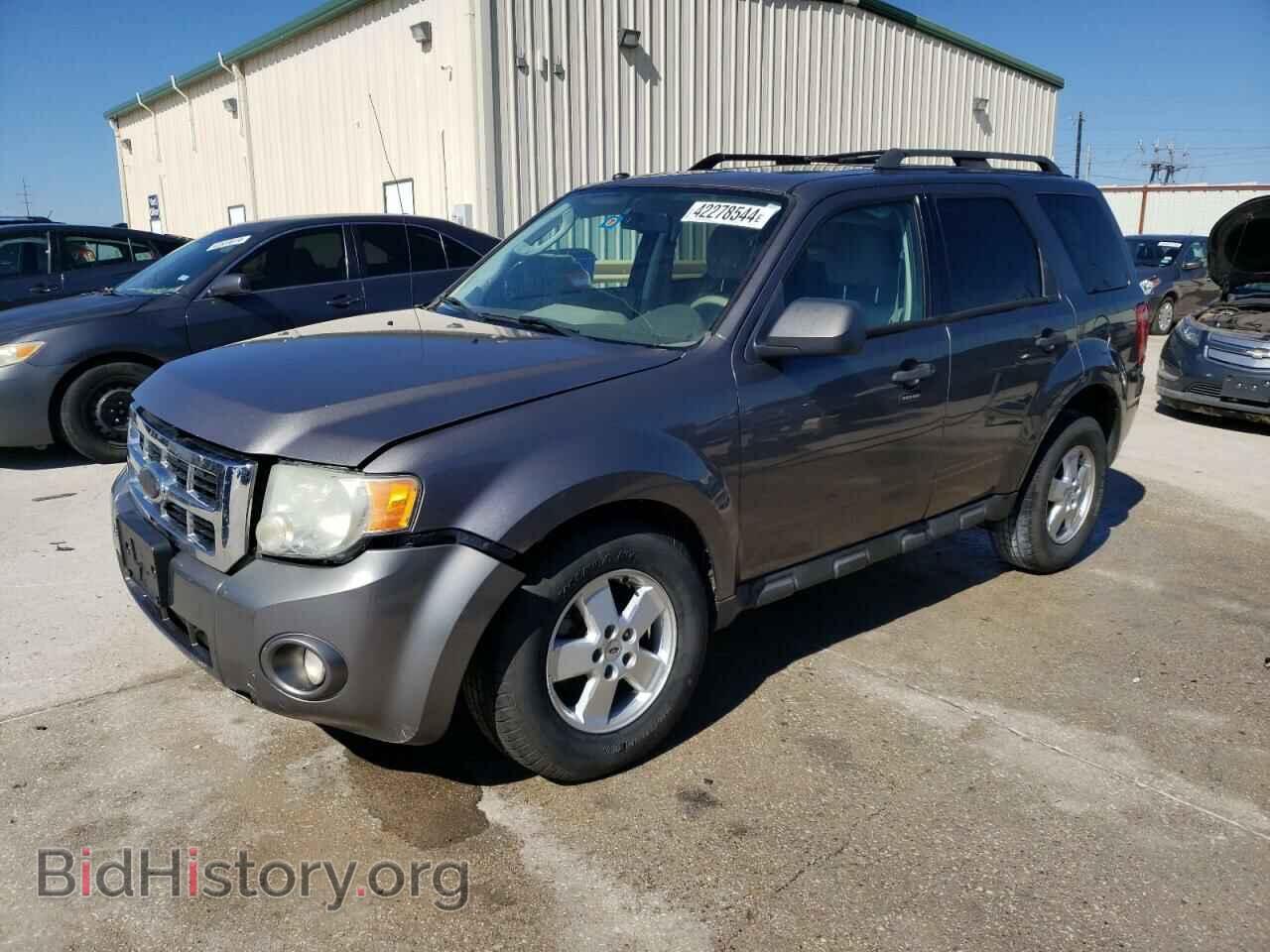 Photo 1FMCU0D70AKC66726 - FORD ESCAPE 2010