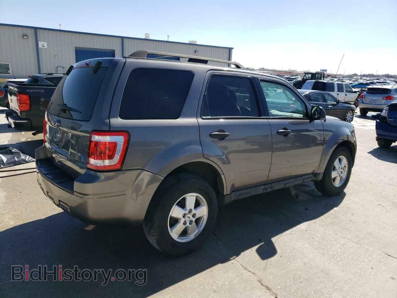 2010 FORD ESCAPE - VIN: 1FMCU0D70AKC66726 - Фото 3