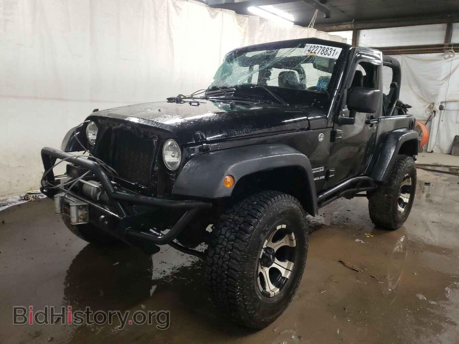 2011 JEEP WRANGLER - VIN: 1J4AA2D18BL609607 - Photo 2