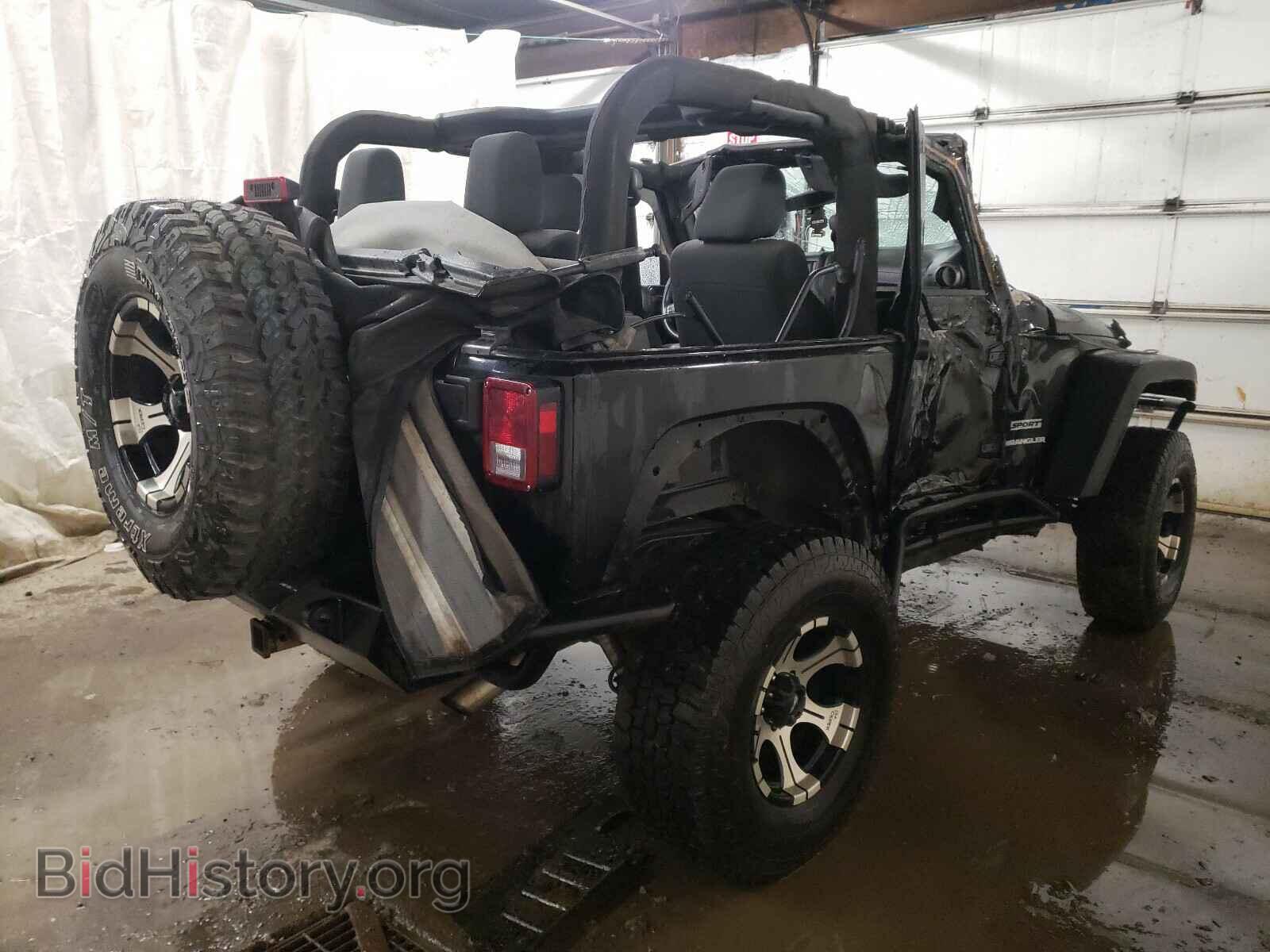 2011 JEEP WRANGLER - VIN: 1J4AA2D18BL609607 - Photo 4
