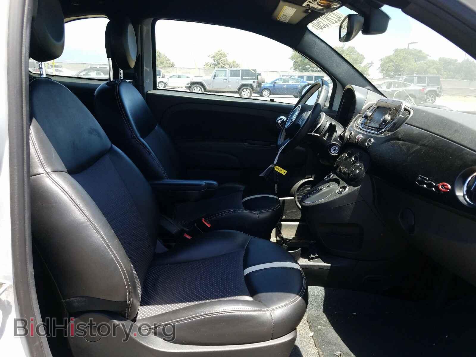 2017 FIAT 500 - VIN: 3C3CFFGE5HT621043 - Фото 5