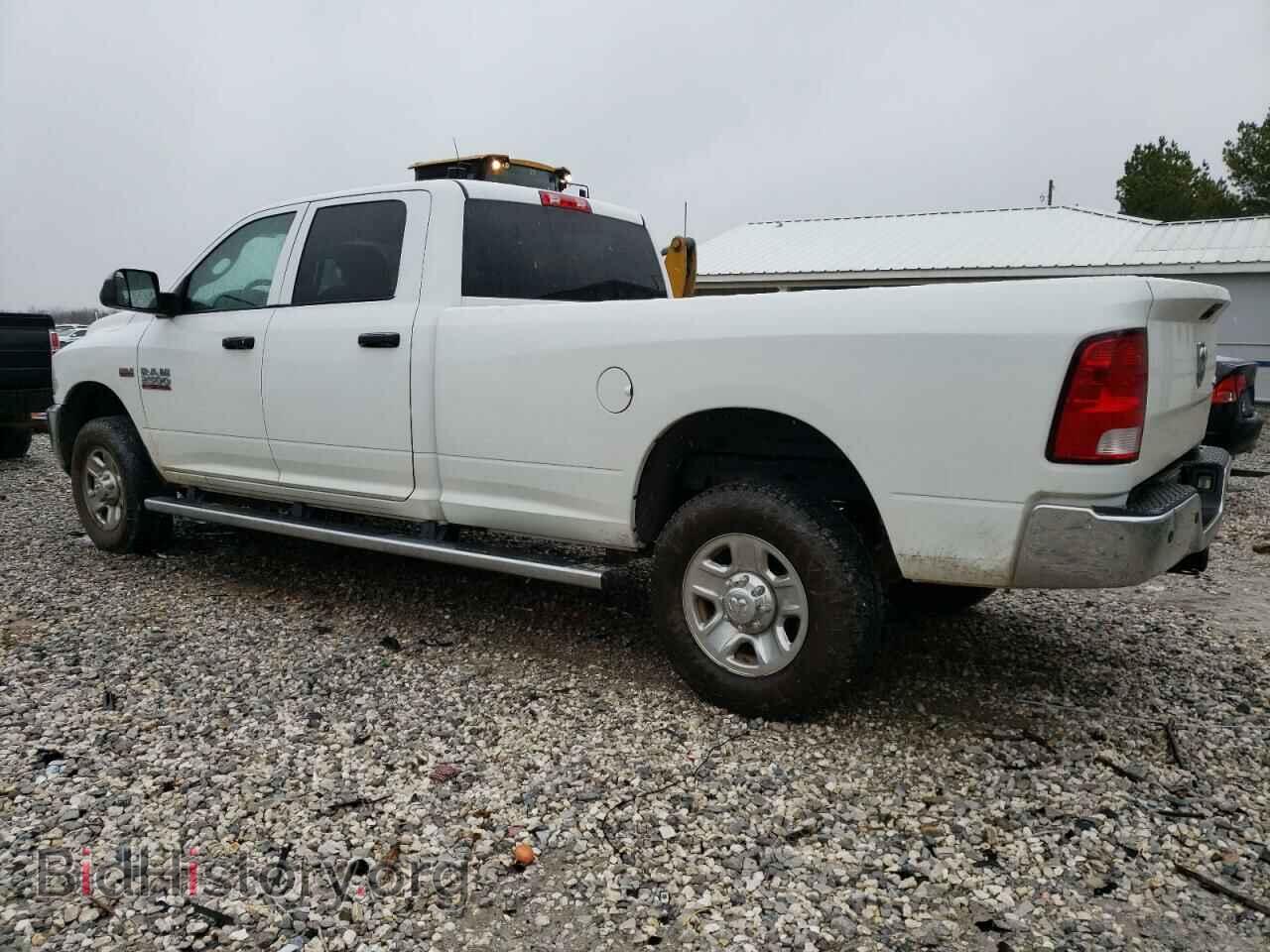 2017 RAM All Models - VIN: 3C6UR5HJ2HG657849 - Фото 2