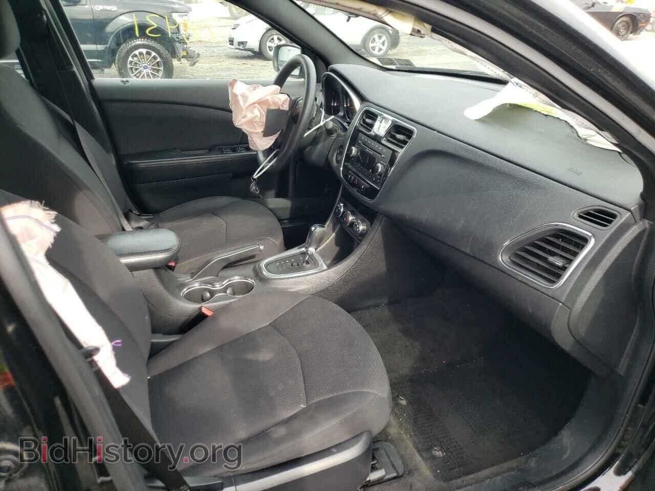 2012 CHRYSLER 200 - VIN: 1C3CCBAG1CN228371 - Photo 5