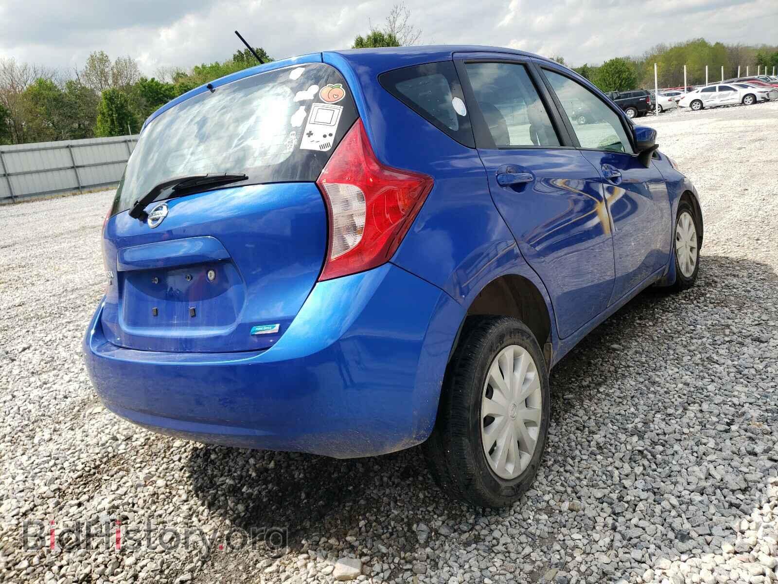 2016 NISSAN VERSA - VIN: 3N1CE2CPXGL393055 - Фото 4