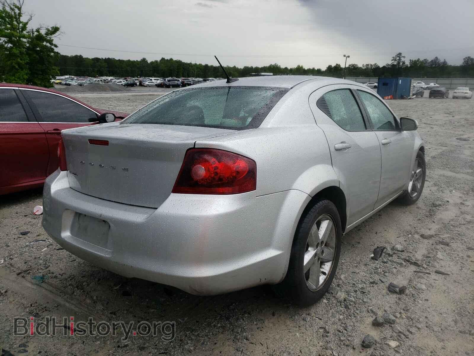 2011 DODGE AVENGER - VIN: 1B3BD2FB0BN574896 - Фото 4