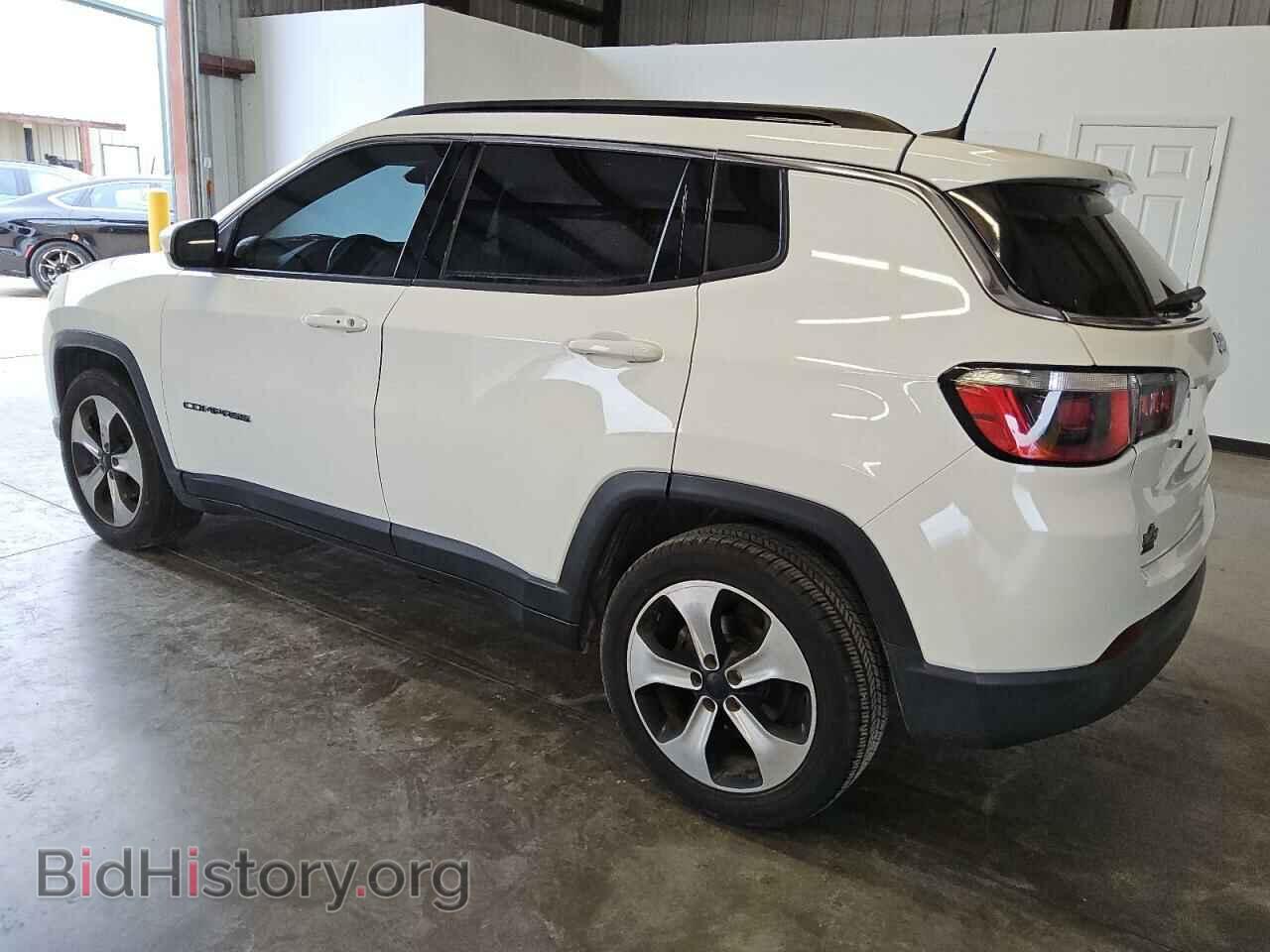 2017 JEEP COMPASS - VIN: 3C4NJCBB1HT642857 - Фото 2