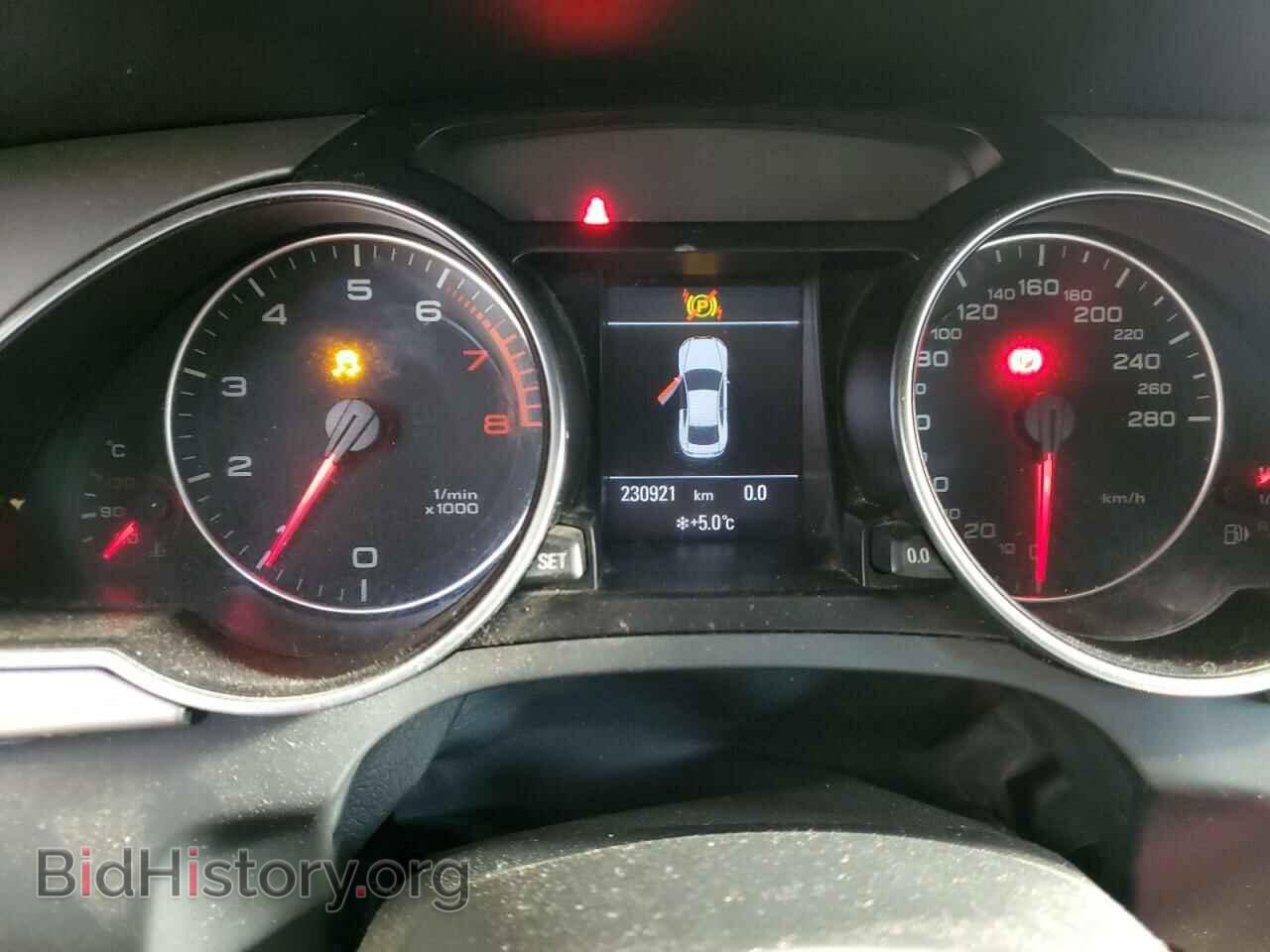 2010 AUDI A5 - VIN: WAUSFBFR5AA046425 - Photo 9